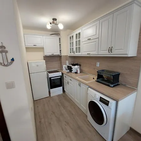 делукс 2 Burgas City