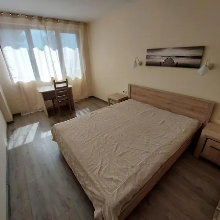 Apartment делукс 2 Burgas